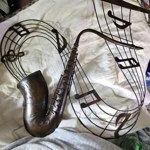 Musical Note Wall Sculpture in Bronze Finish